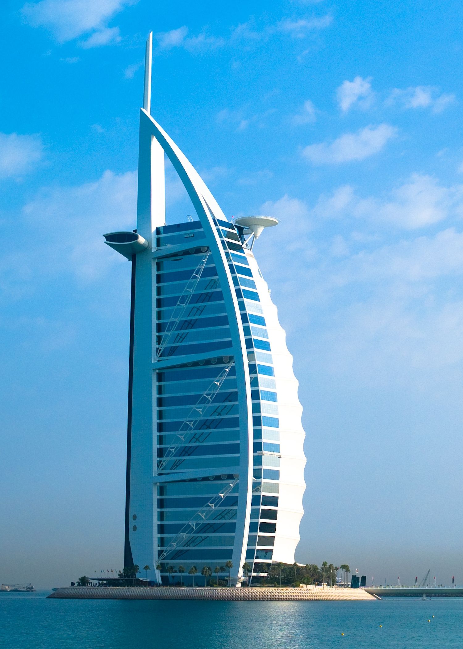 A photo of the Burj Al Arab building in Dubai 